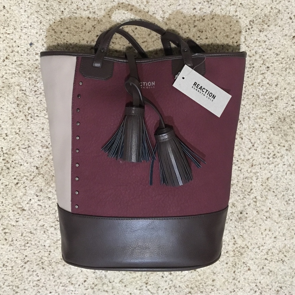 Reaction Kenneth Cole Greenwich Tote - Picture 1 of 7